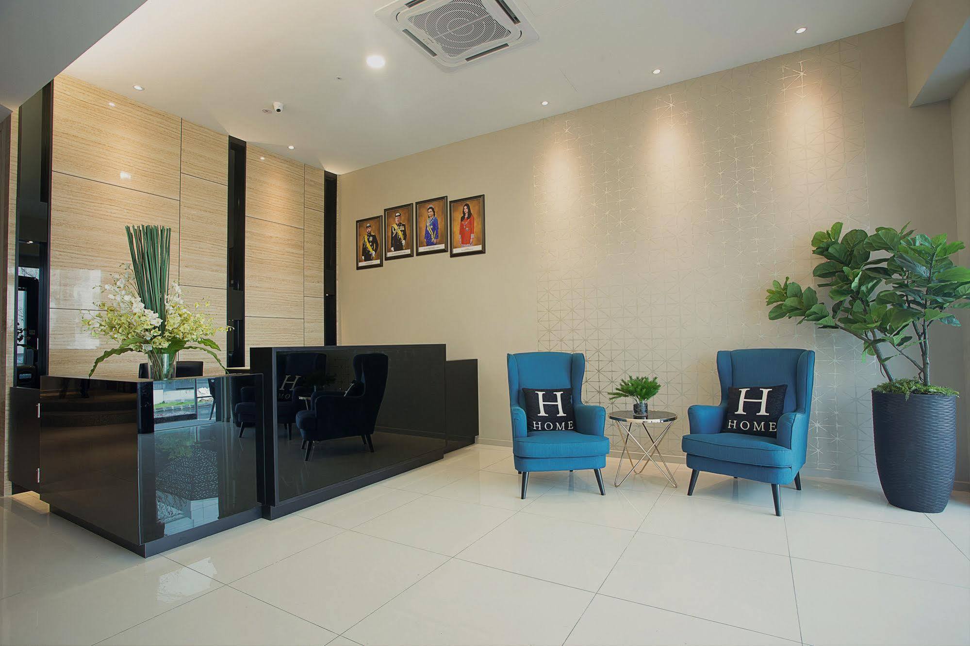 The Square Hotel 3*