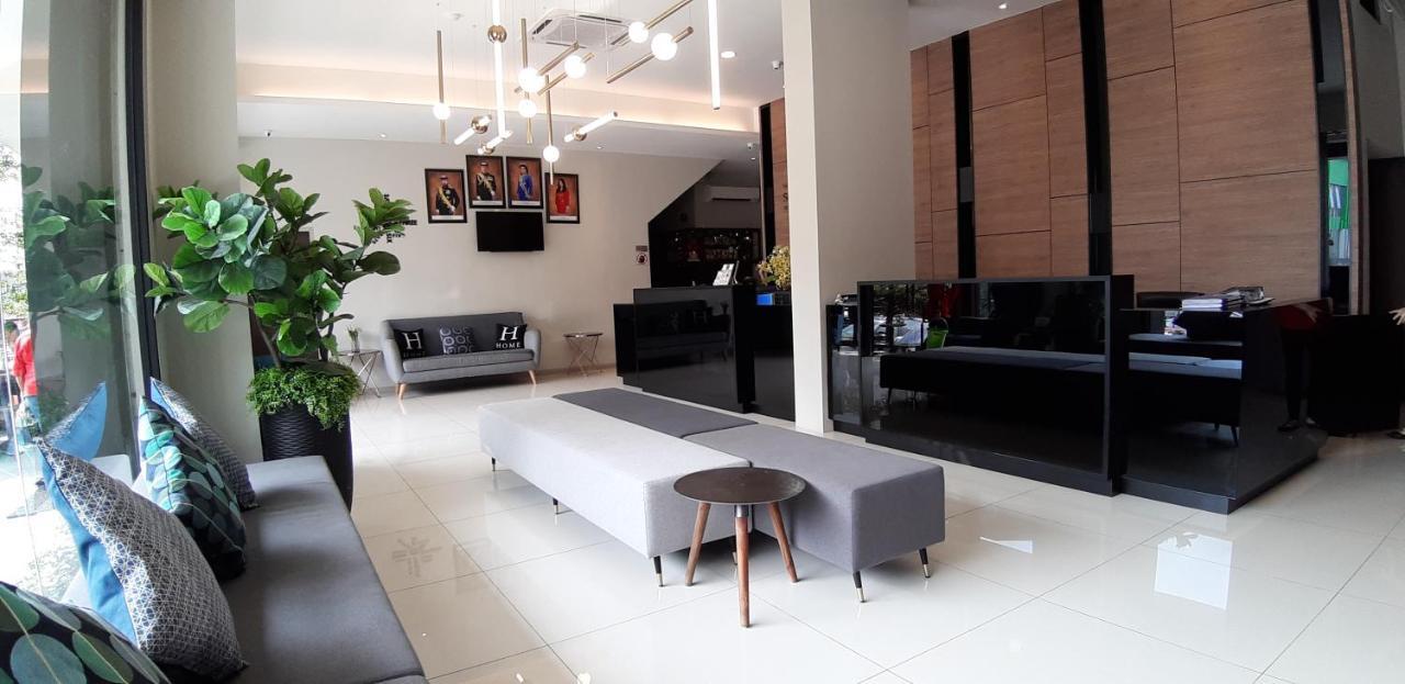 The Square Hotel Skudai