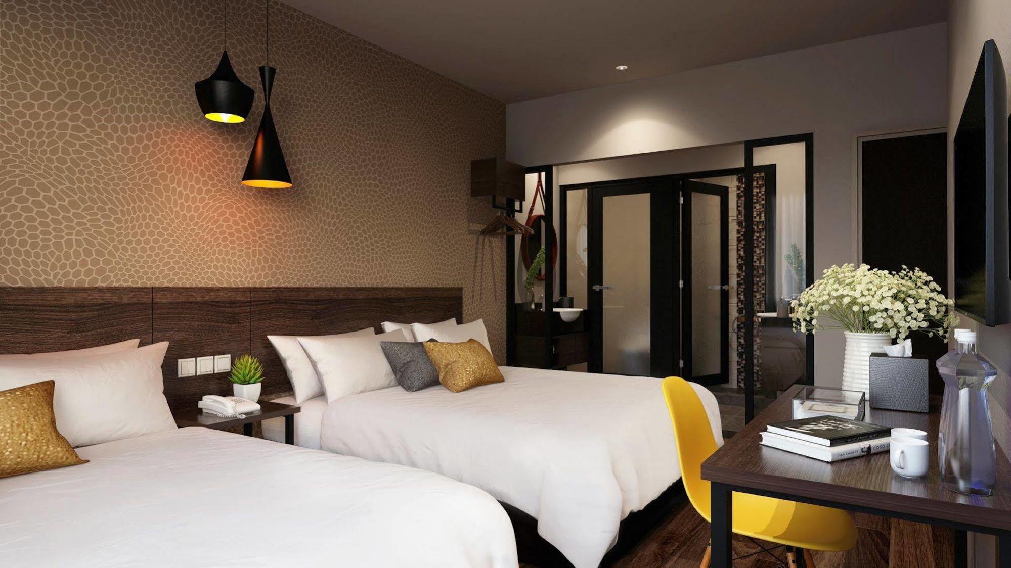 The Square Hotel 3*